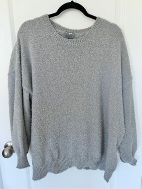 ARULA Light Gray Crewneck Sweater